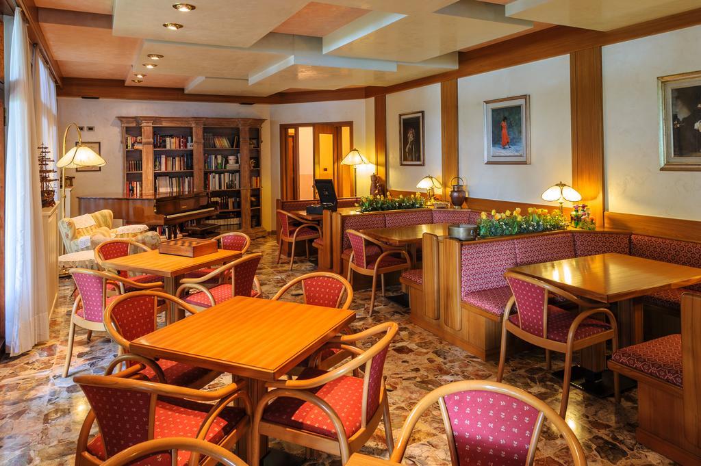 Hotel Garden Zorzi Сан-Феліче-дель-Бенако Екстер'єр фото